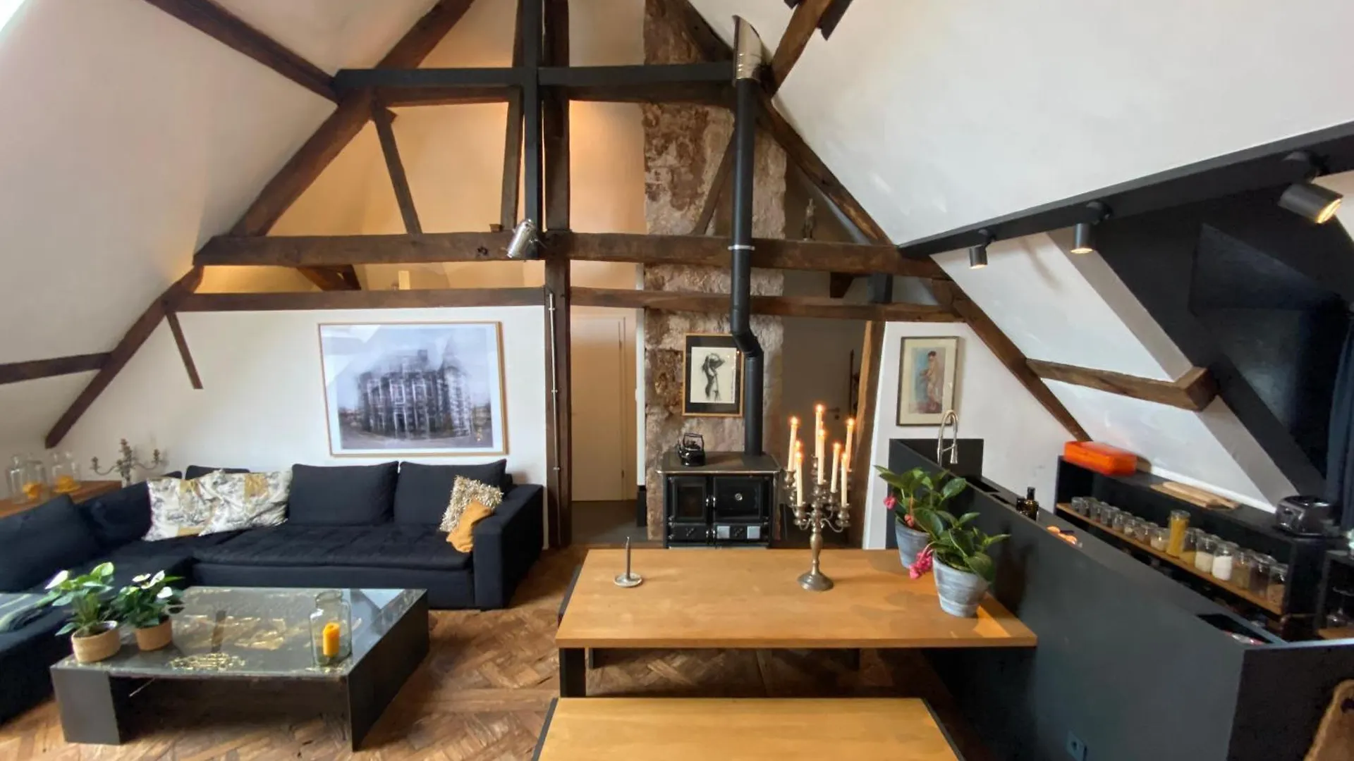 The Castle Loft - Pascal'S Angels Apartment Clemency