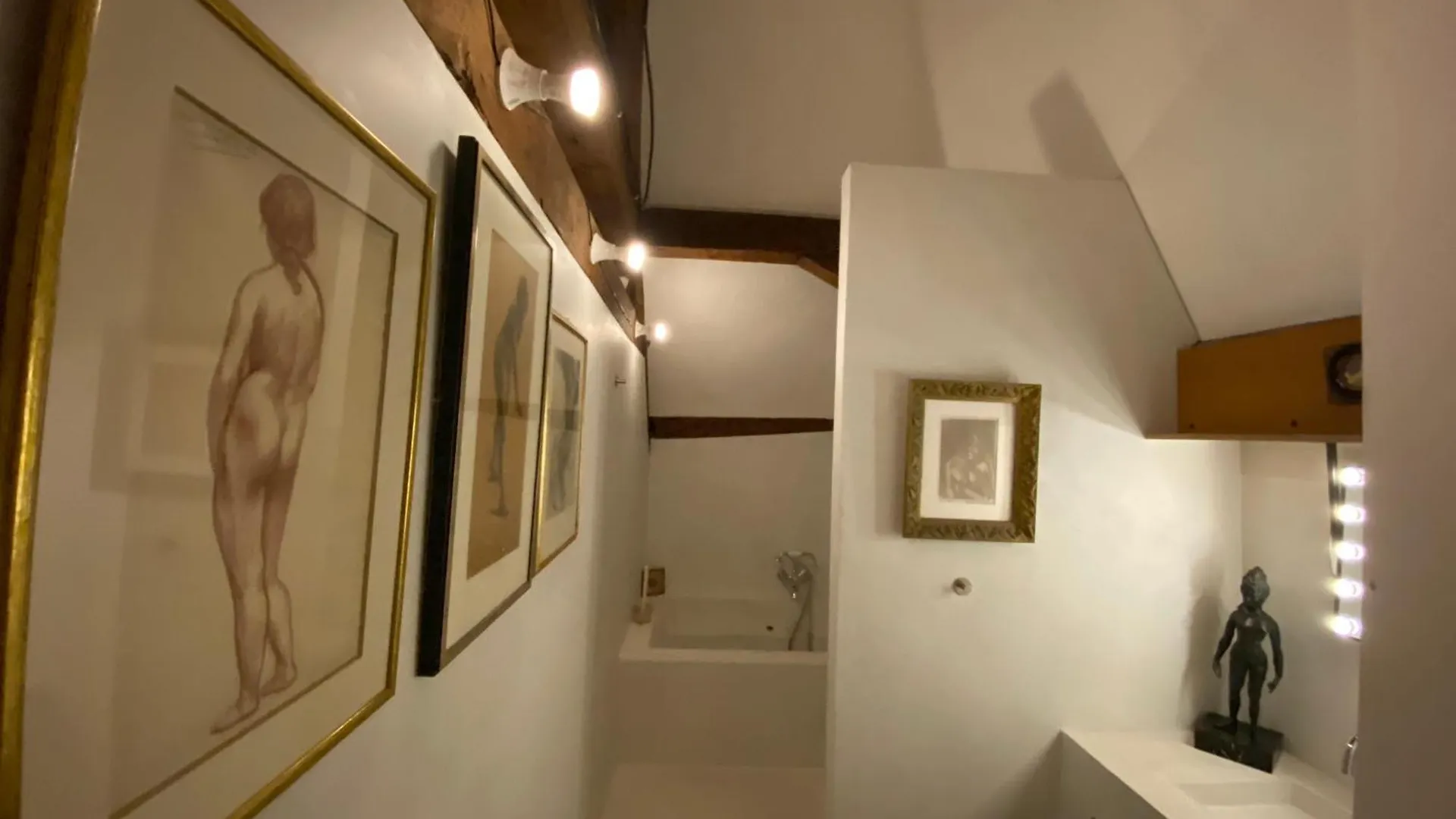 The Castle Loft - Pascal'S Angels Apartment Clemency
